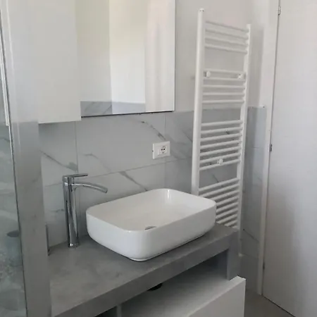 Casa Adriano